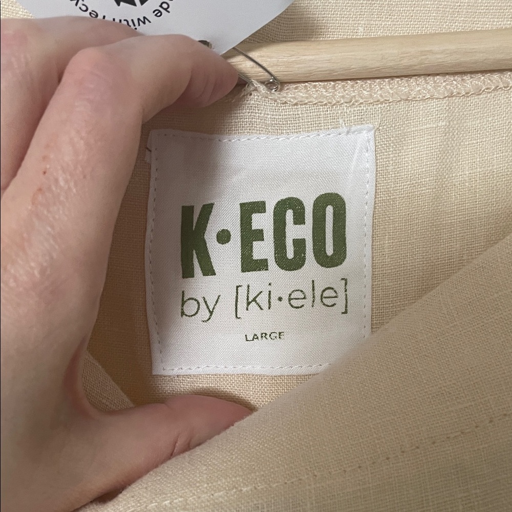 Chic Beige Linen Dress - Picture 4 of 12
